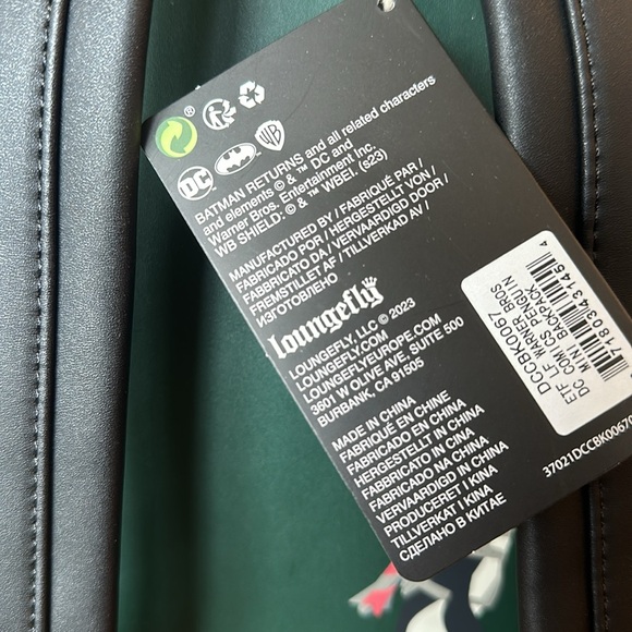 RARE Loungefly Batman Returns Penguin Mini Backpack (LE) NWT - Picture 5 of 9